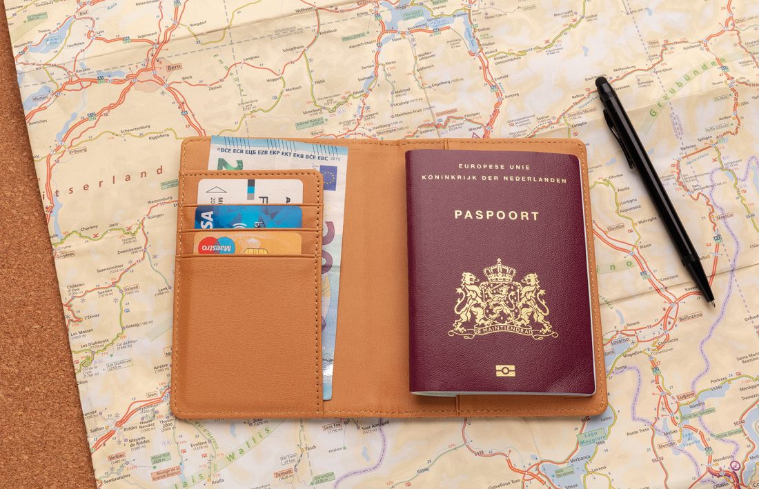 Promotivni eco etui za putovnicu od pluta s RFID zaštitom